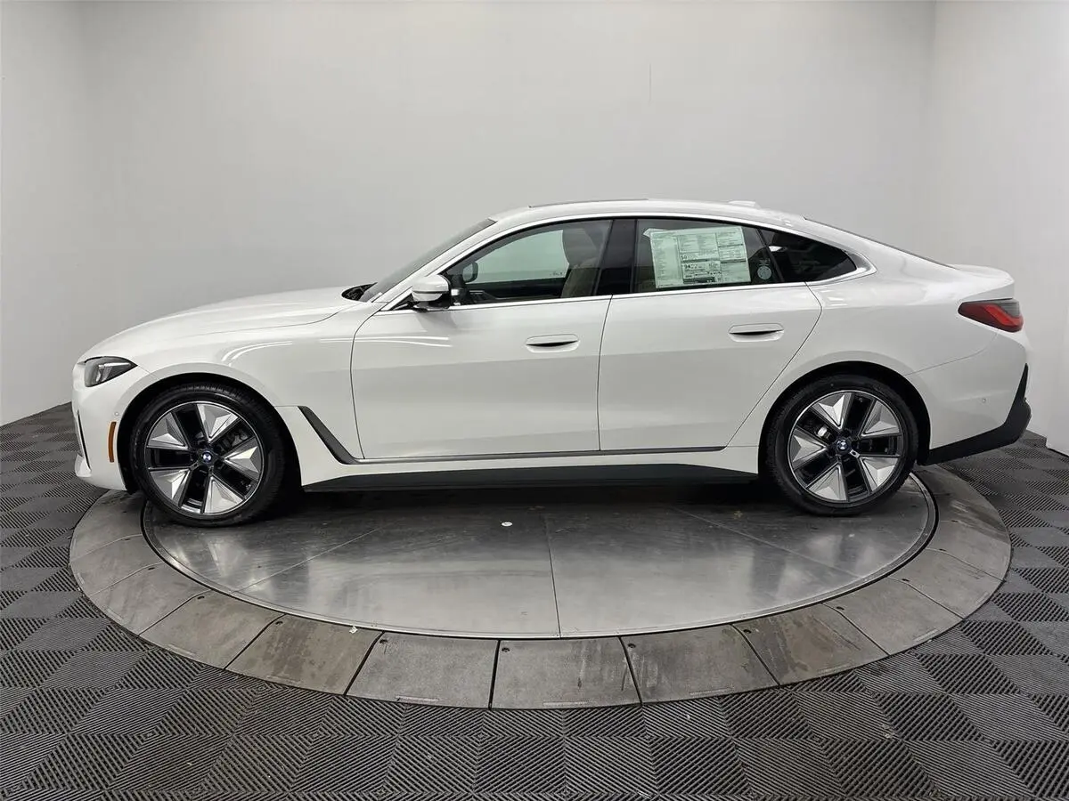 2025 Bmw i4 xDrive40 photo 4