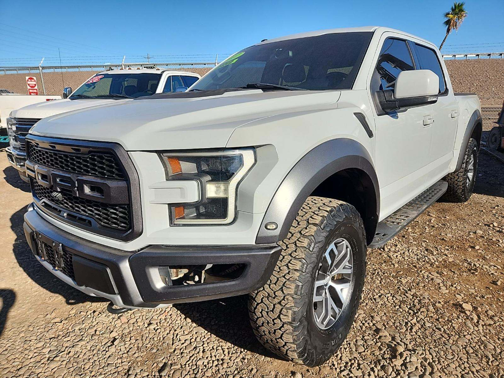 2017 Ford F-150 Raptor SuperCrew 4WD