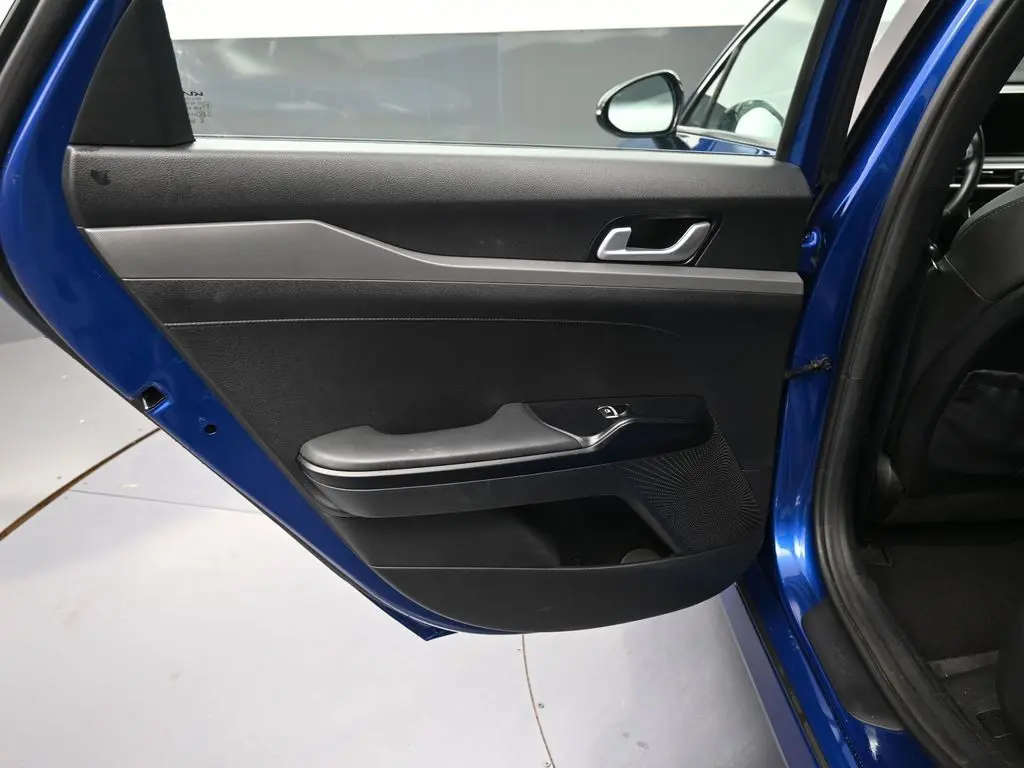 2022 Kia K5 GT-Line photo 18
