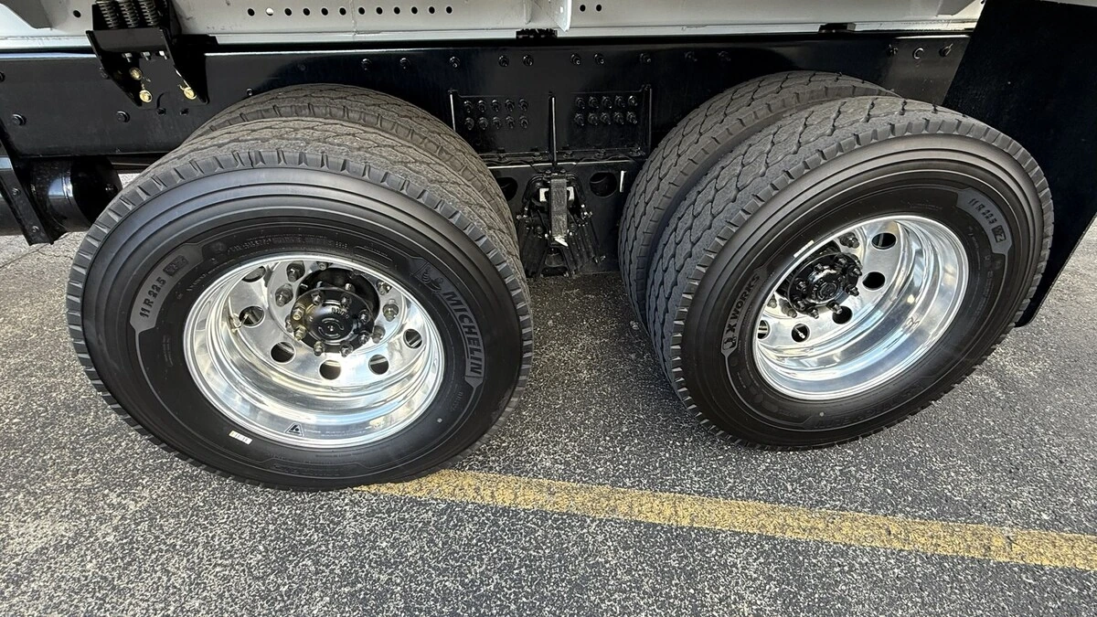 2026 International HX - image 8