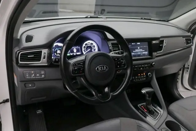 2019 Kia Niro EX Touring S photo 23