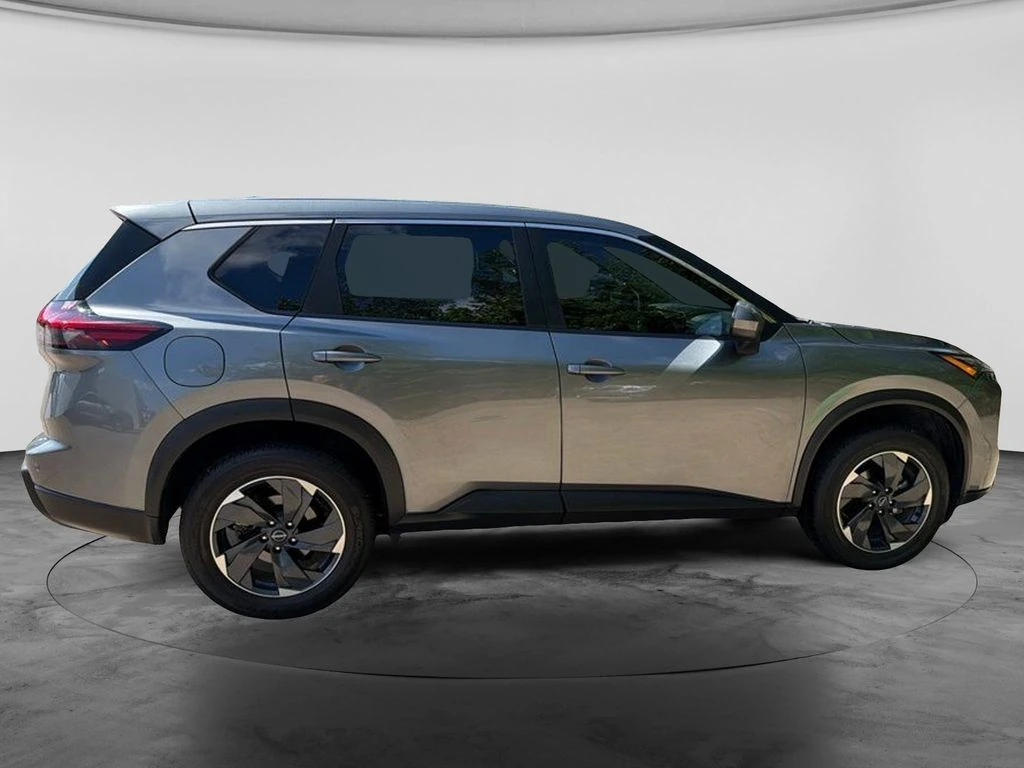 2024 Nissan Rogue SV - Photo 12