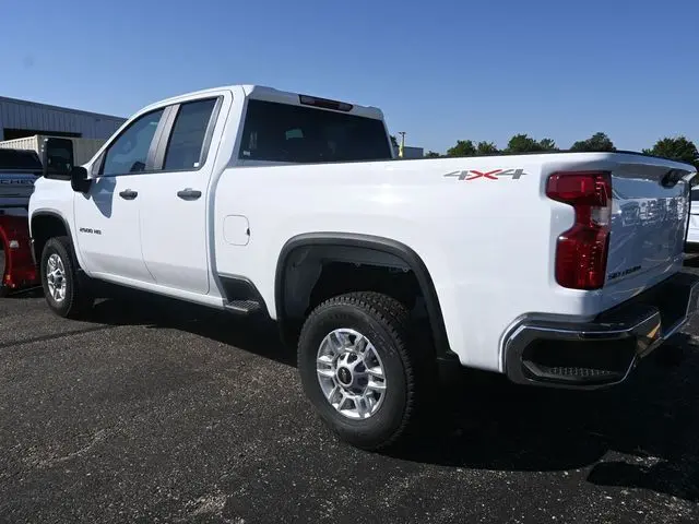 2025 Chevrolet Silverado 2500HD Work Truck photo 4