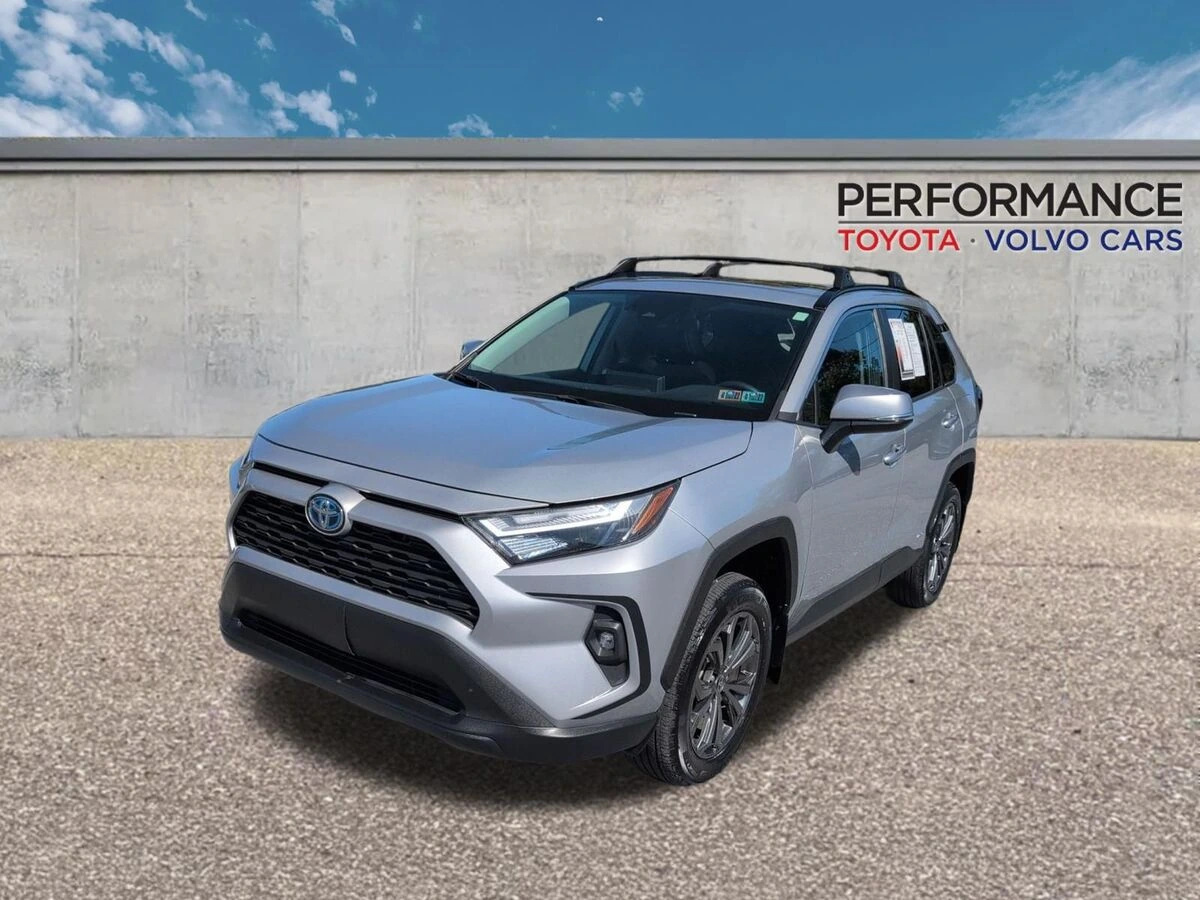 2024 Toyota RAV4 XLE Premium