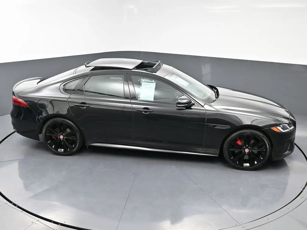 2022 Jaguar XF R-Dynamic SE photo 46