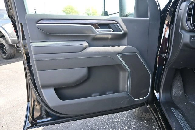 2026 Chevrolet Silverado 3500HD LT - Photo 15