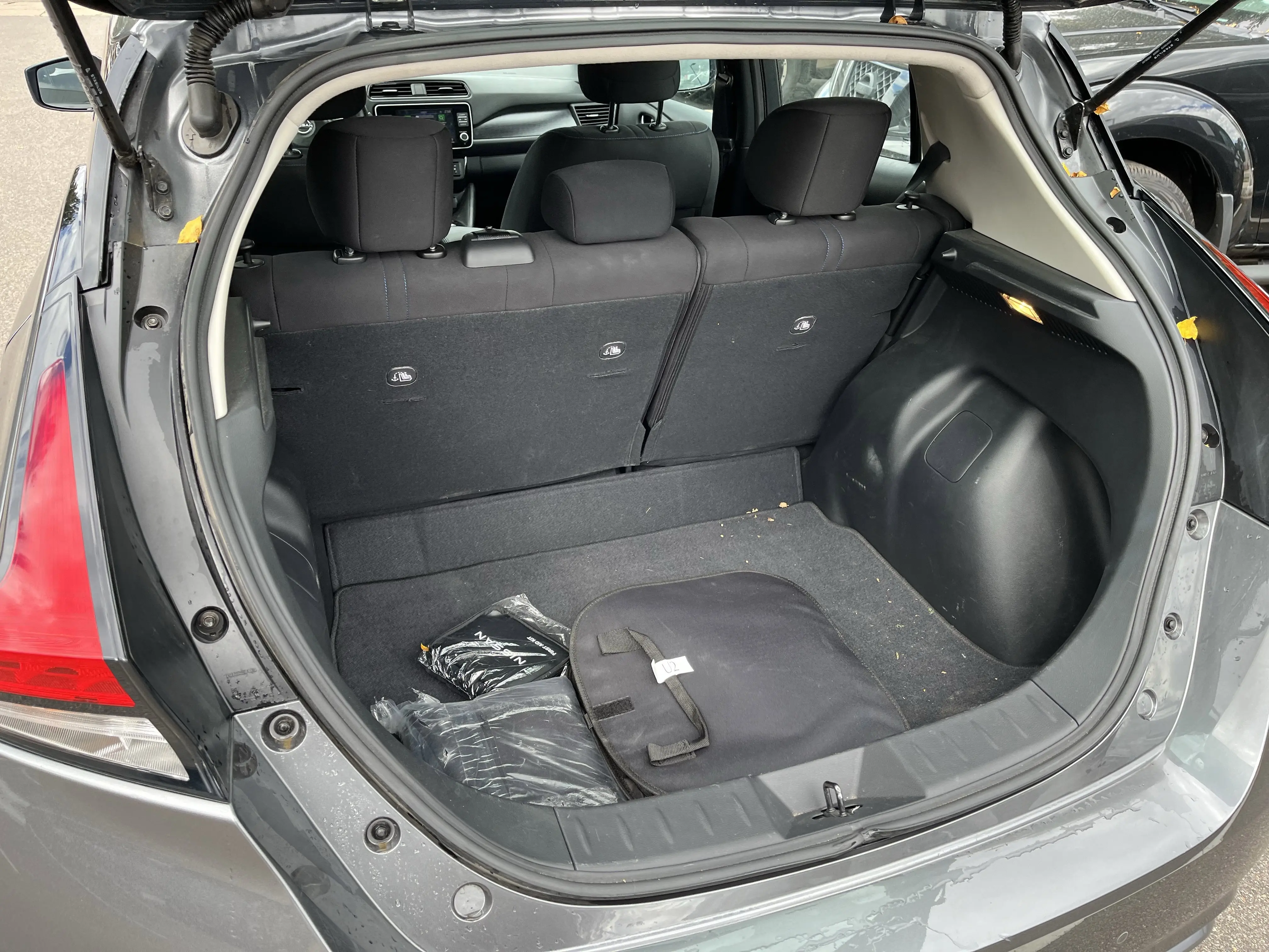 2024 Nissan Leaf SV photo 20