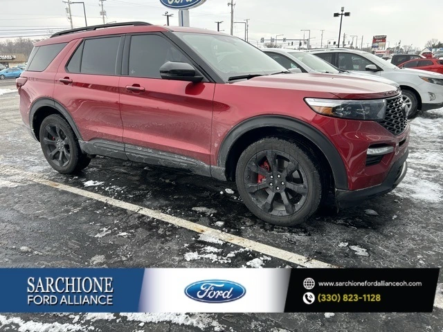 2023 Ford Explorer ST's photo