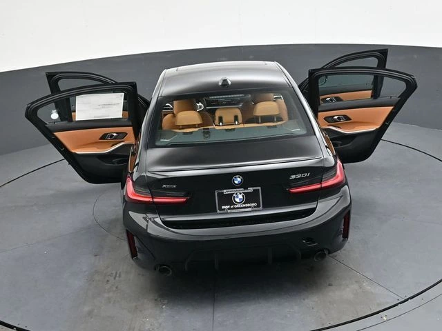 2026 BMW 3 Series 330i - Photo 39