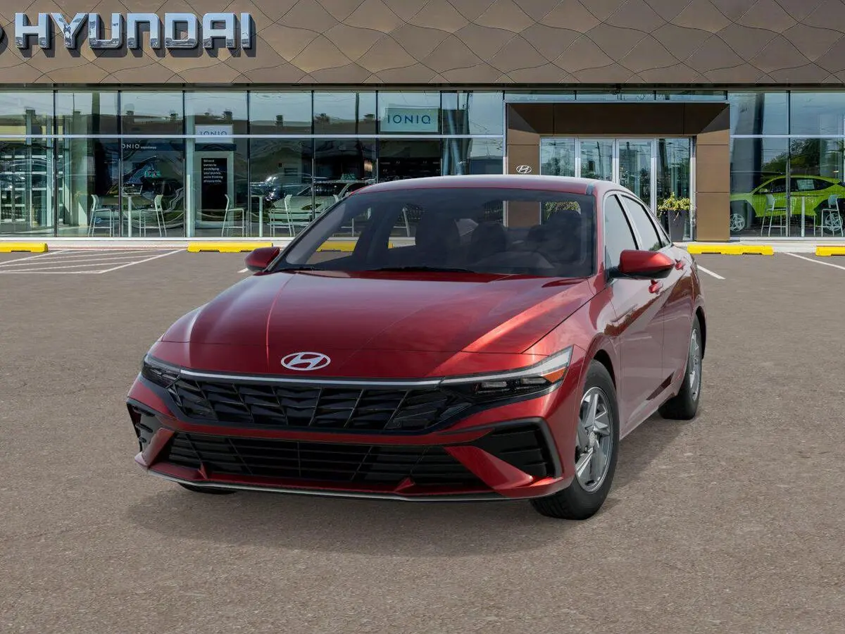 2026 Hyundai Elantra SE photo 4