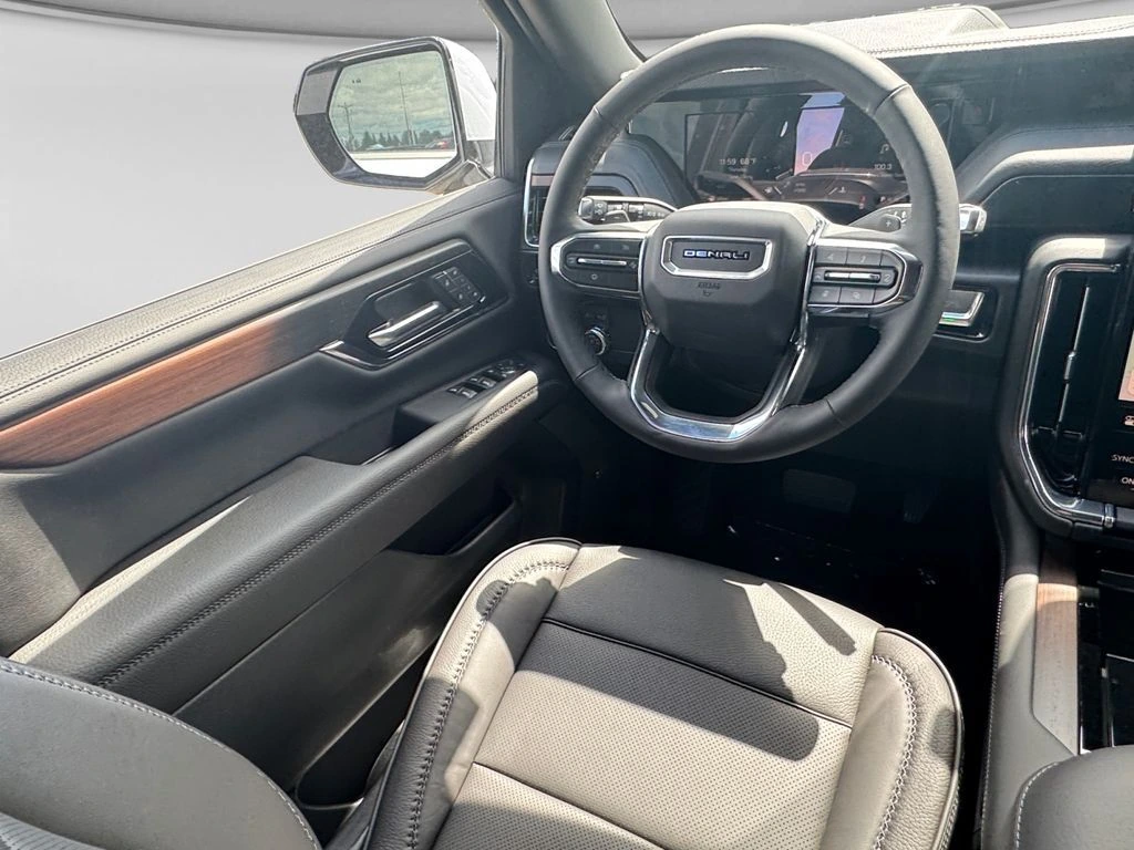 2026 GMC Yukon Denali - Photo 16