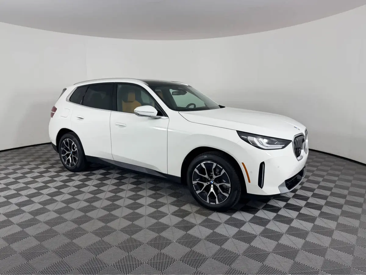 2026 BMW X3 30's photo