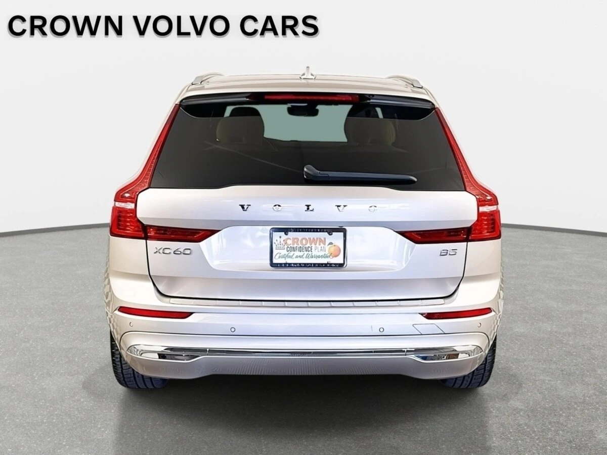 2023 Volvo - image 6