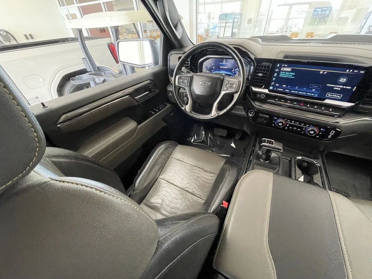 2024 Chevrolet Silverado 1500 ZR2 - Photo 32