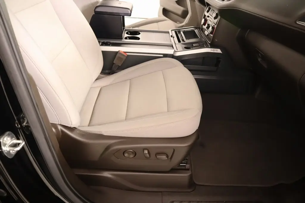 2022 Chevrolet Tahoe LS photo 12