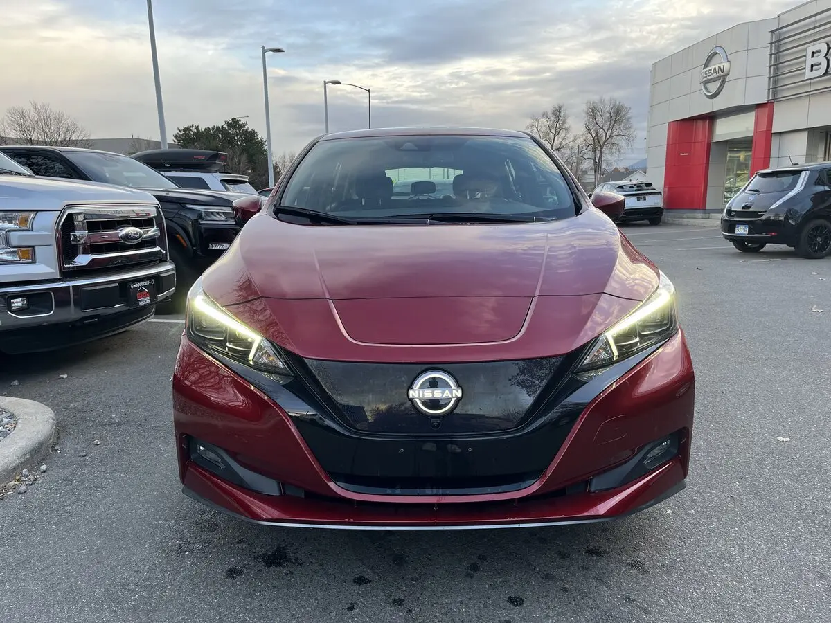 2024 Nissan Leaf SV Plus photo 3