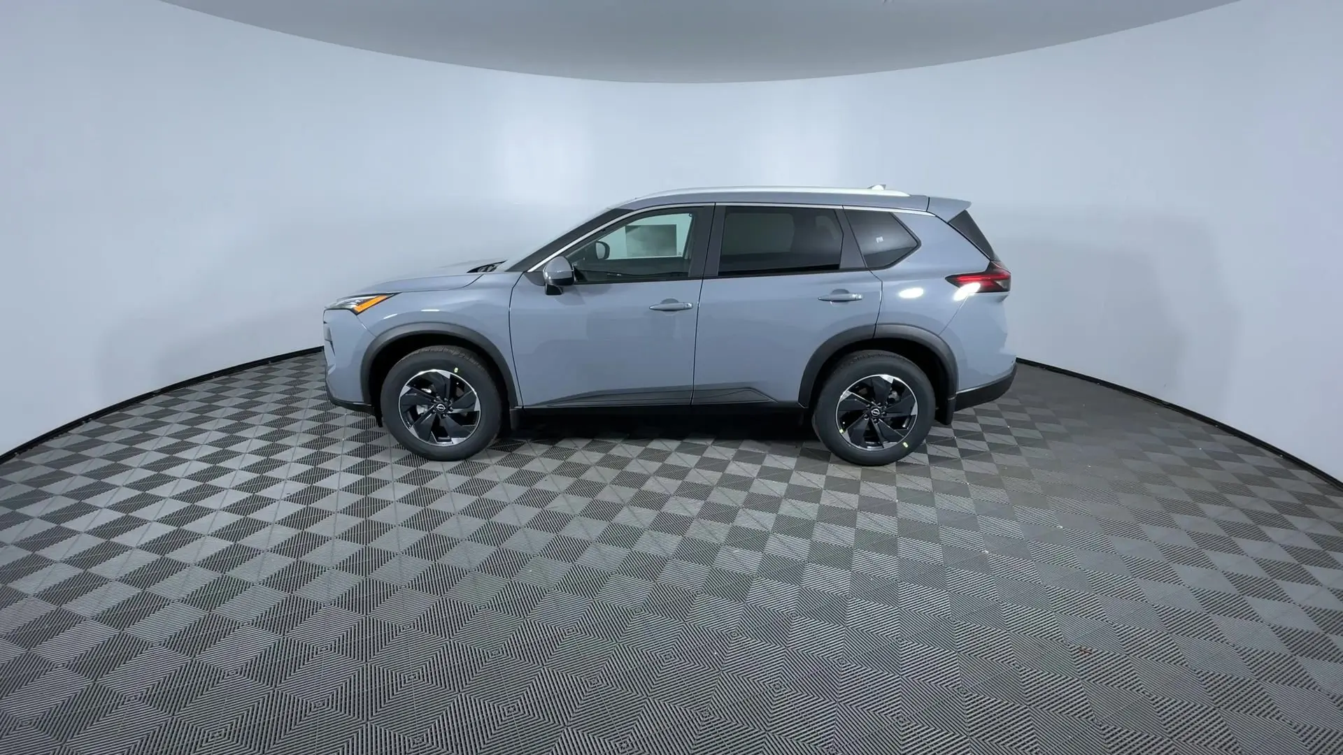 2026 Nissan Rogue SV photo 2