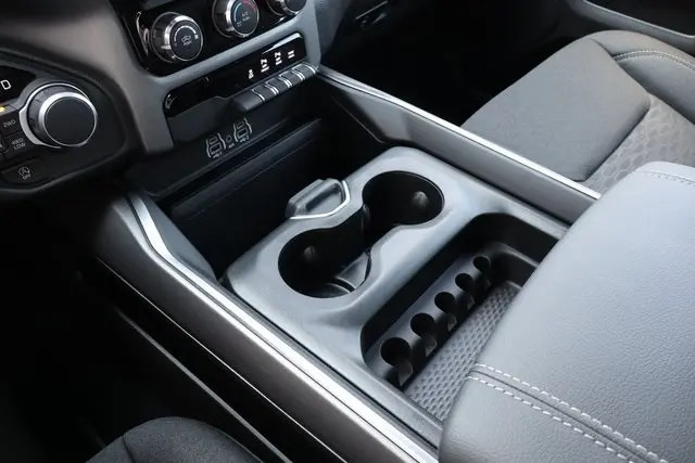 2025 Ram 1500 Big Horn photo 25