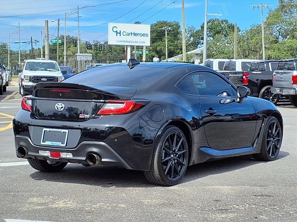 2022 Toyota GR86 Premium photo 7