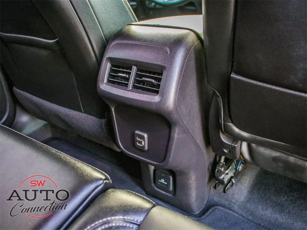 2024 Gmc Terrain SLT photo 18