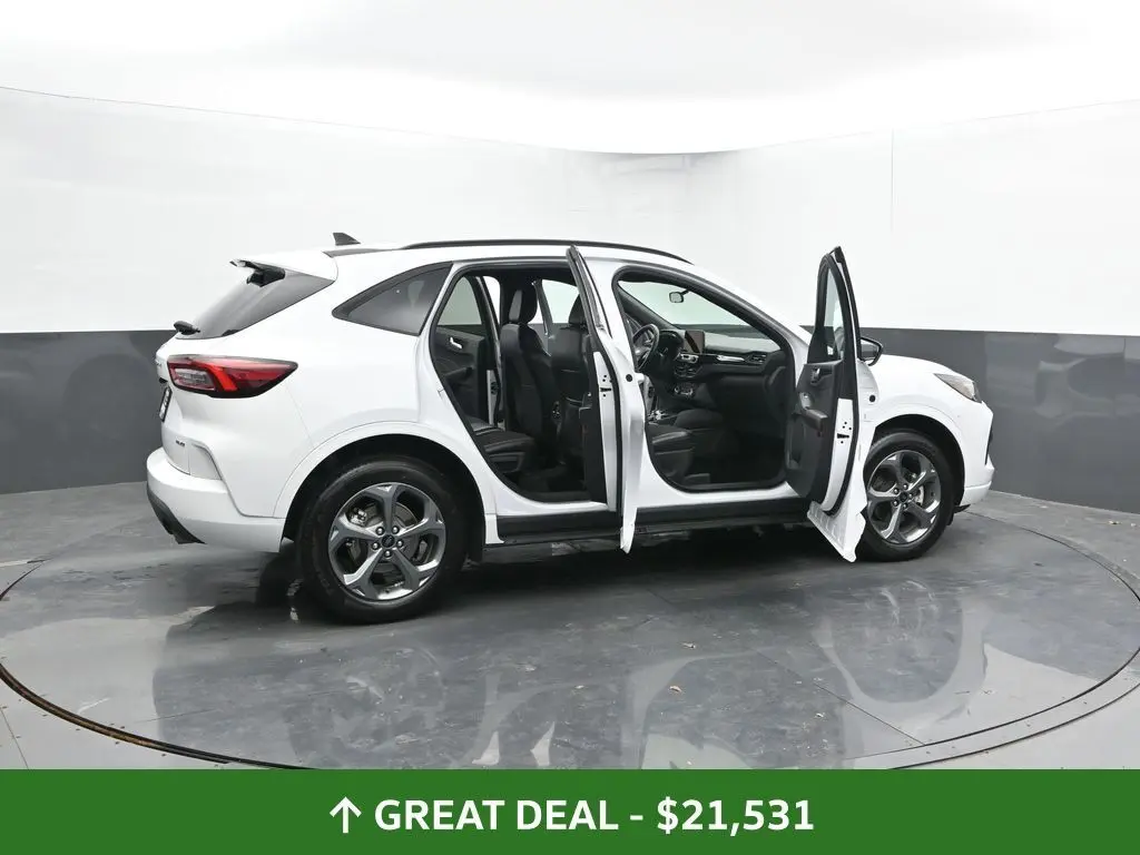 2023 Ford Escape ST-Line photo 44