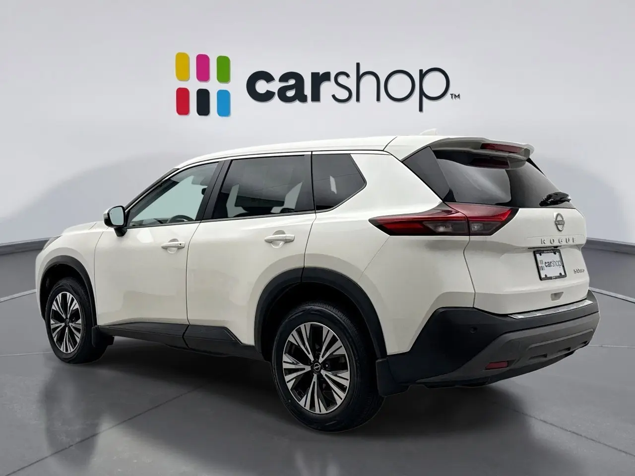 2023 Nissan Rogue SV photo 3