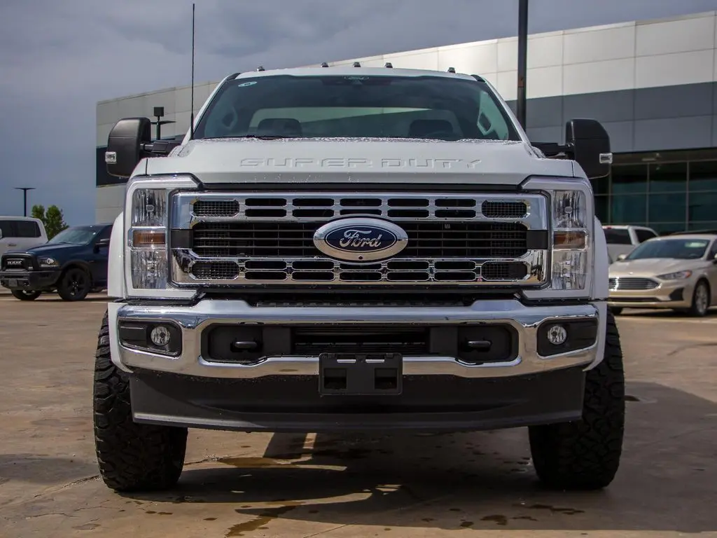 2025 Ford F-450 XLT photo 7