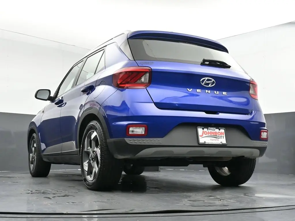 2021 Hyundai Venue SEL photo 39