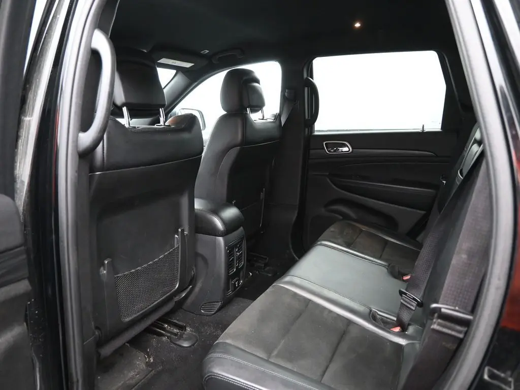 2019 Jeep Grand Cherokee Altitude photo 22