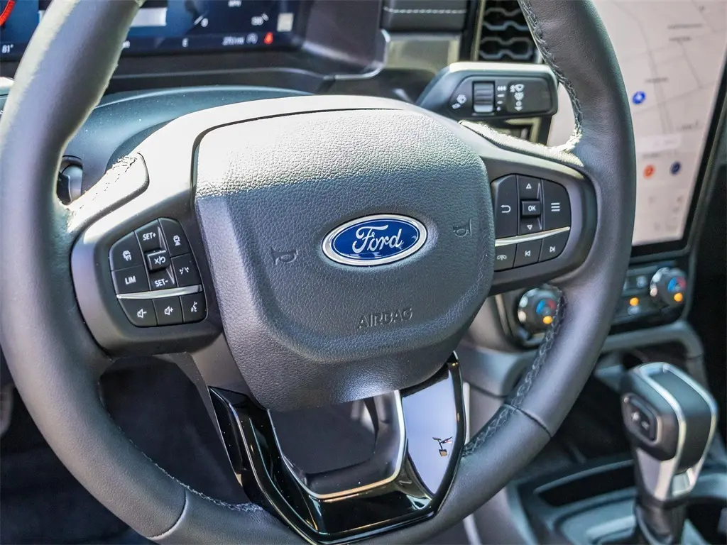 2025 Ford Ranger Lariat photo 26