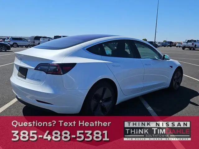 2019 Tesla Model 3 Long Range photo 17