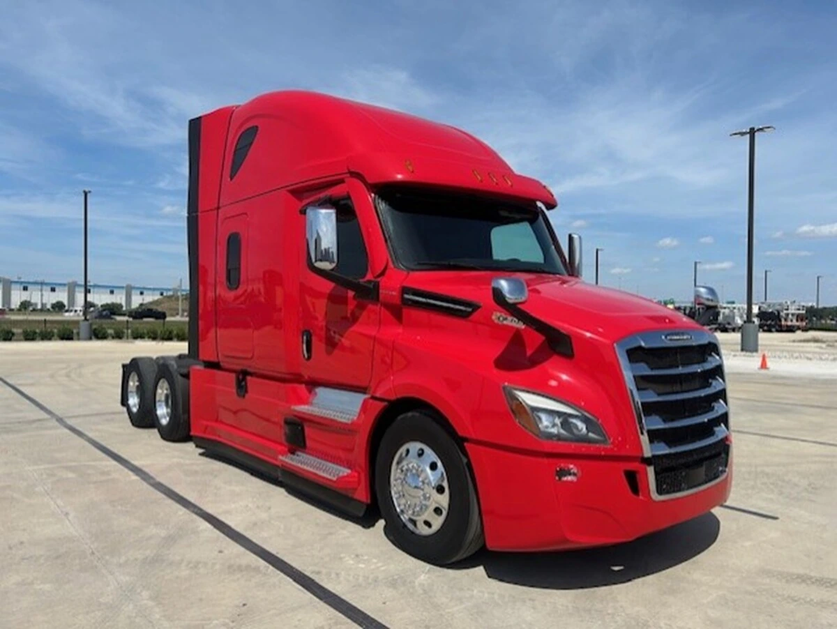 2022 Freightliner Cascadia — photo 6