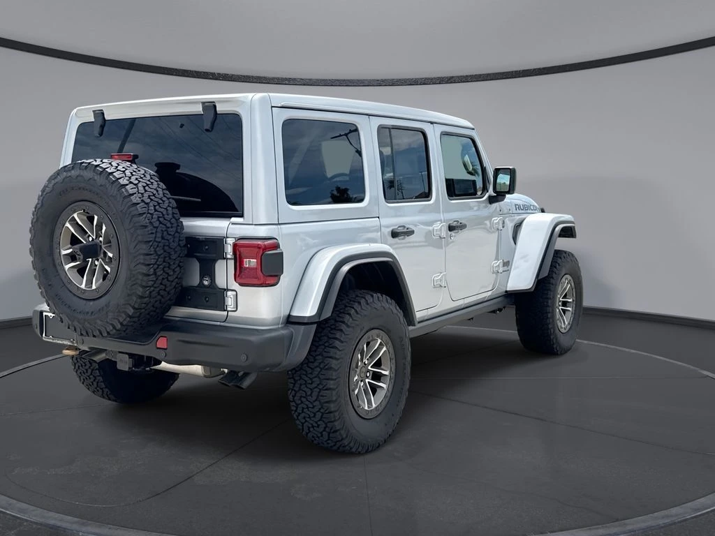 2024 Jeep Wrangler 4-Door Rubicon 392 - Photo 11