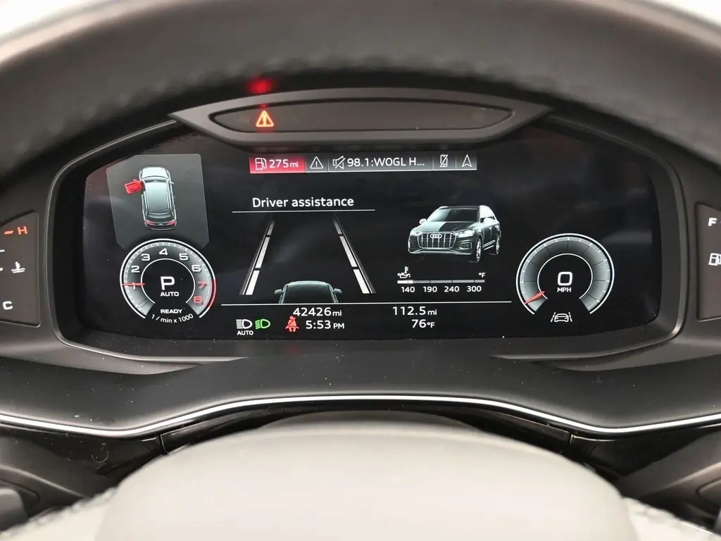2022 Audi Q7 Premium photo 17
