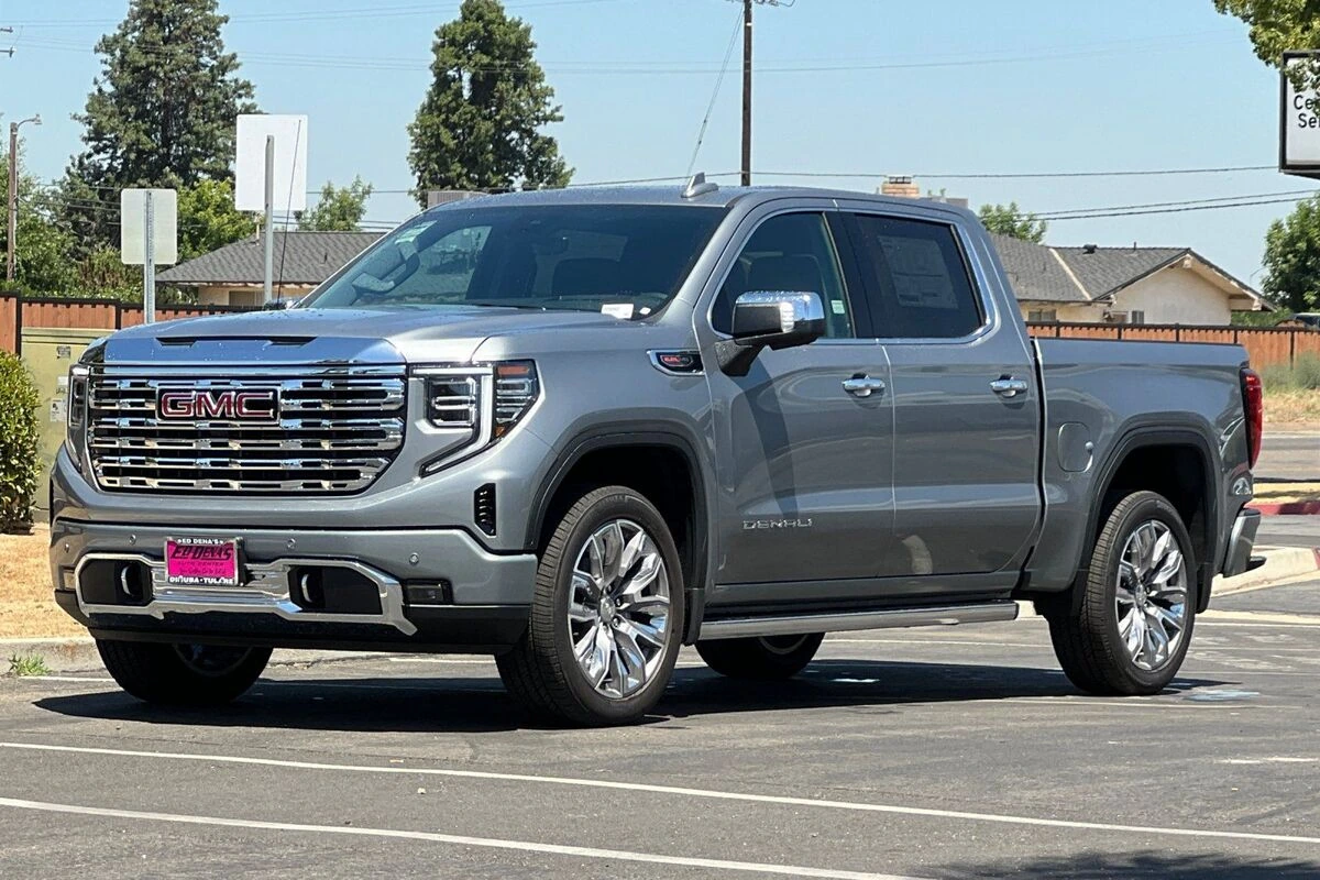 2026 GMC Sierra 1500 Denali - Photo 9
