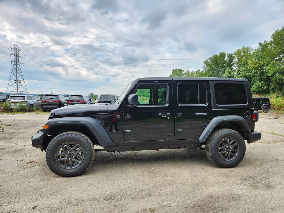 2025 Jeep Wrangler 4-Door Sport S - Photo 15