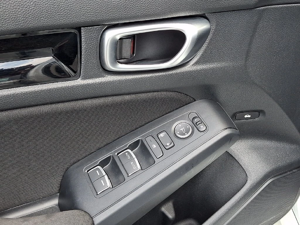 2024 Honda Civic EX - Photo 13