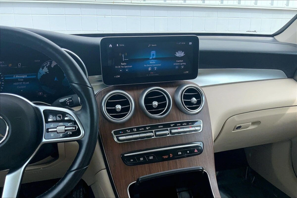 2022 Mercedes-Benz GLC GLC300 - Photo 7