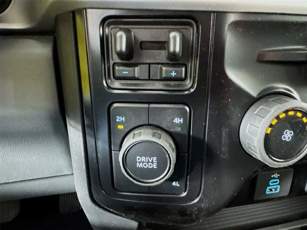 2026 Ford F-350 Super Duty XL - Photo 32