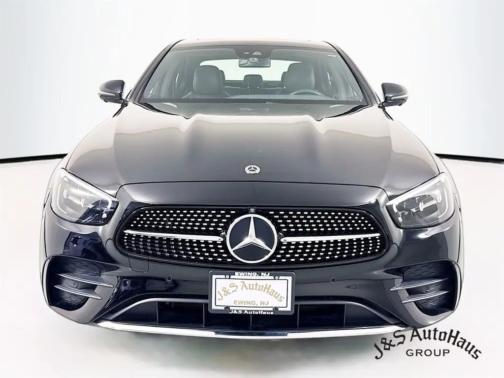 2022 Mercedes Benz E 350 photo 2