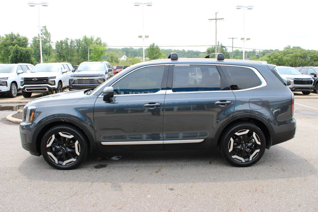 2024 Kia Telluride EX - Photo 29