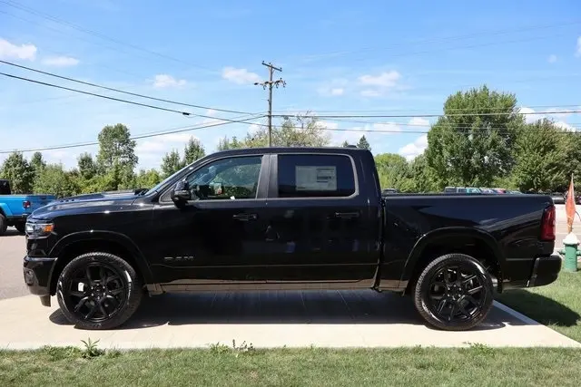 2026 Ram 1500 Laramie Night Edition photo 30