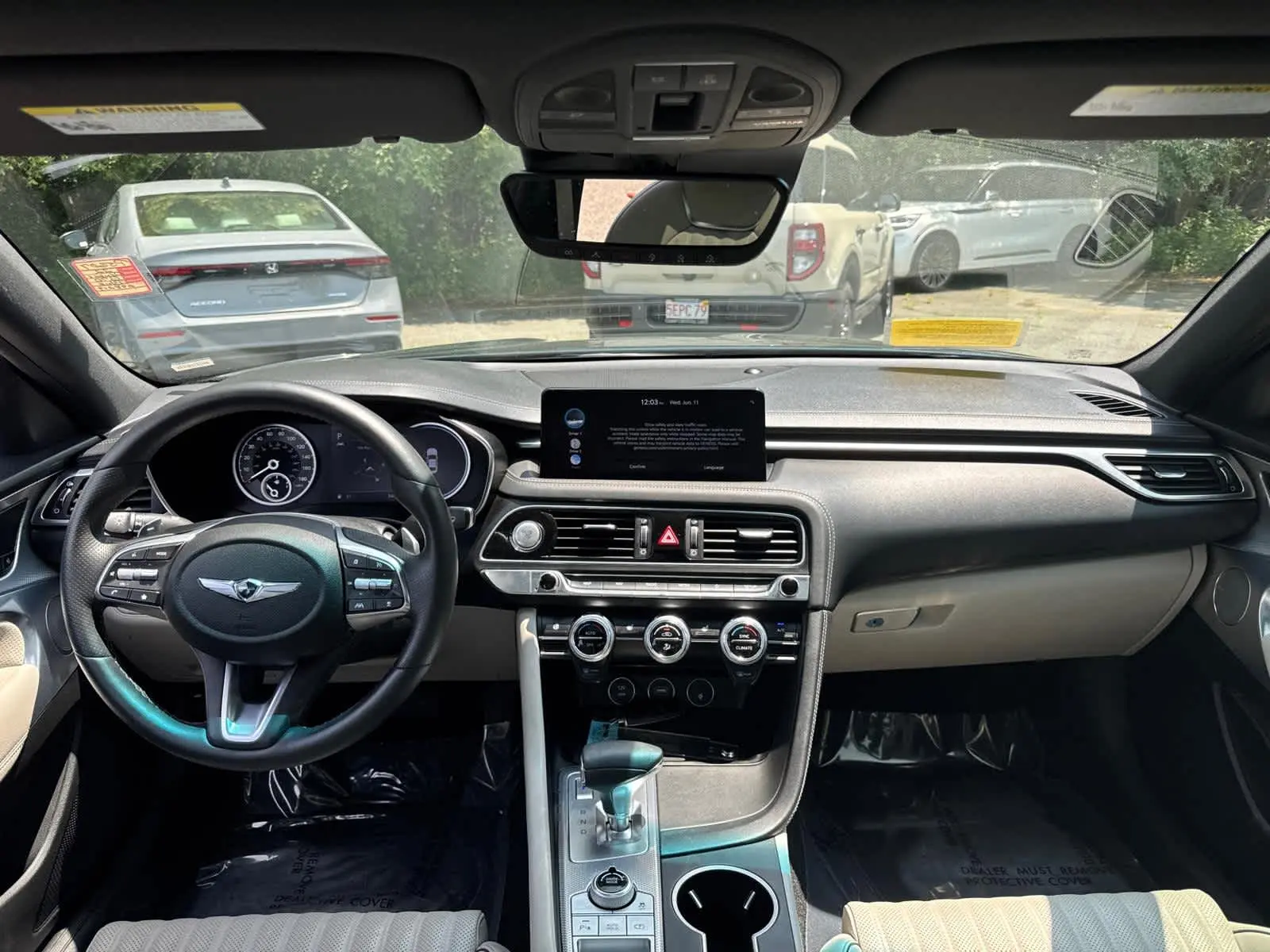 2022 Genesis G70 2.0T photo 32