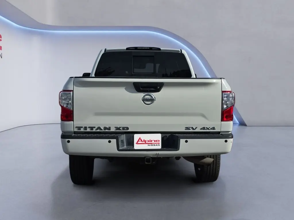 2017 Nissan Titan SV photo 4