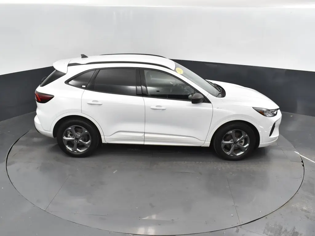 2023 Ford Escape ST-Line photo 33