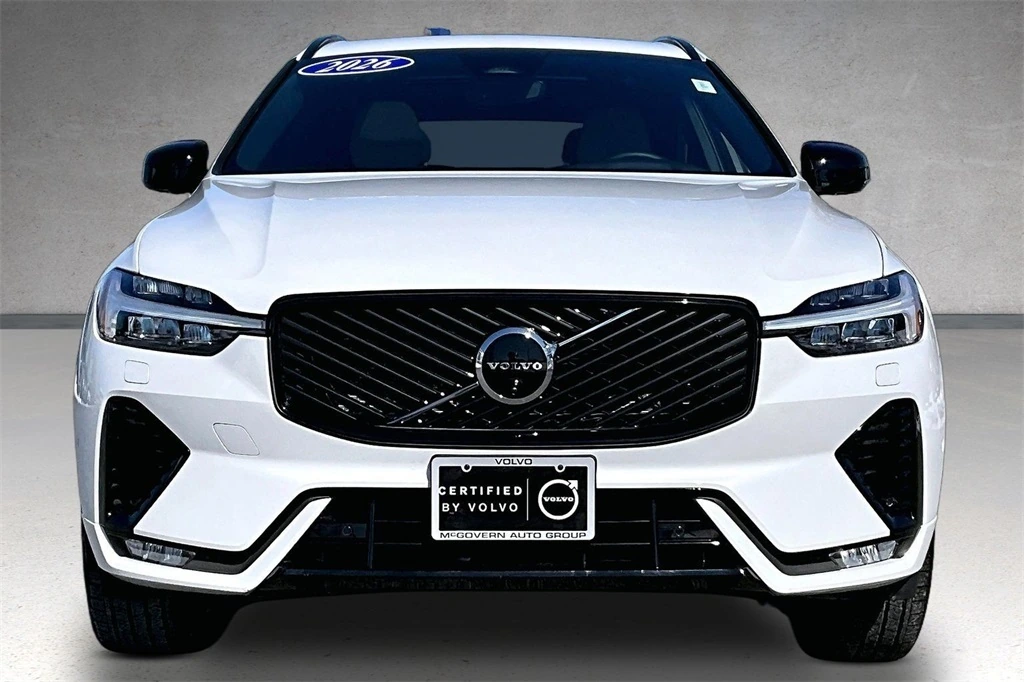 2026 Volvo - image 2