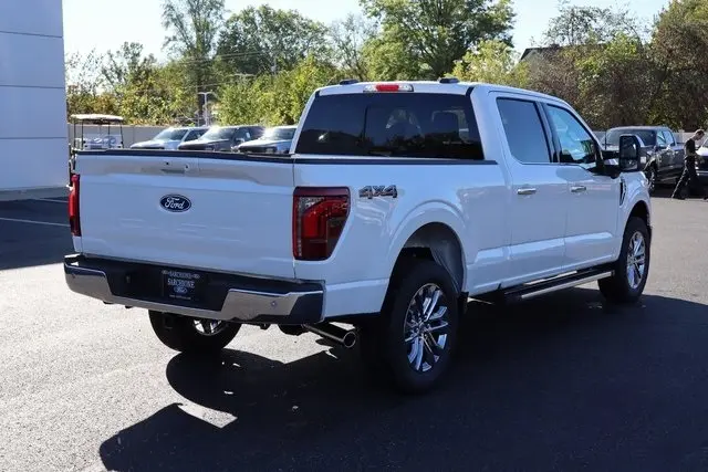 2025 Ford F-150 Lariat photo 3