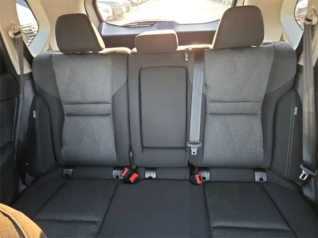 2026 Nissan Rogue SV photo 31