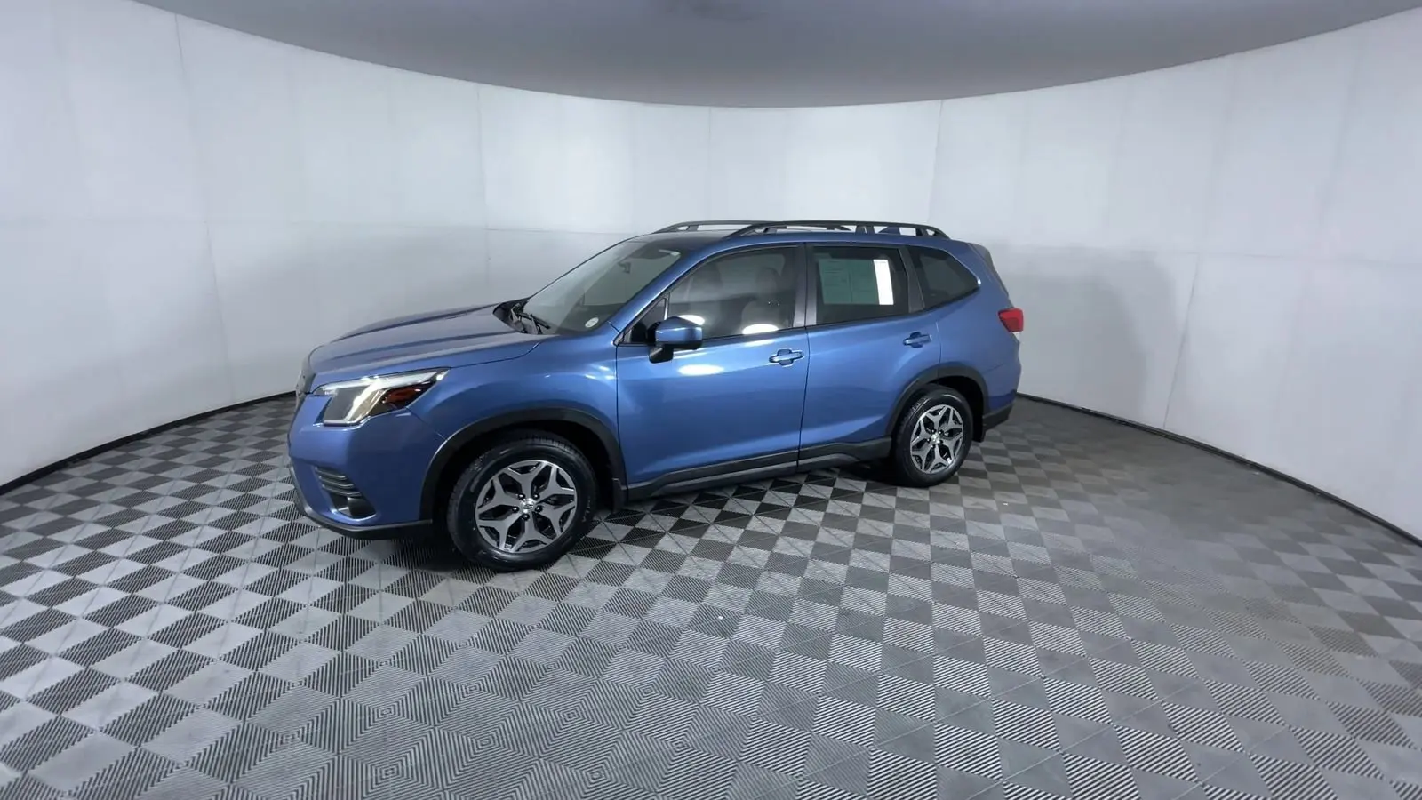 2023 Subaru Forester Premium Base photo 4