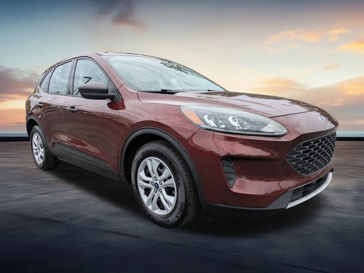 2021 Ford Escape S's photo